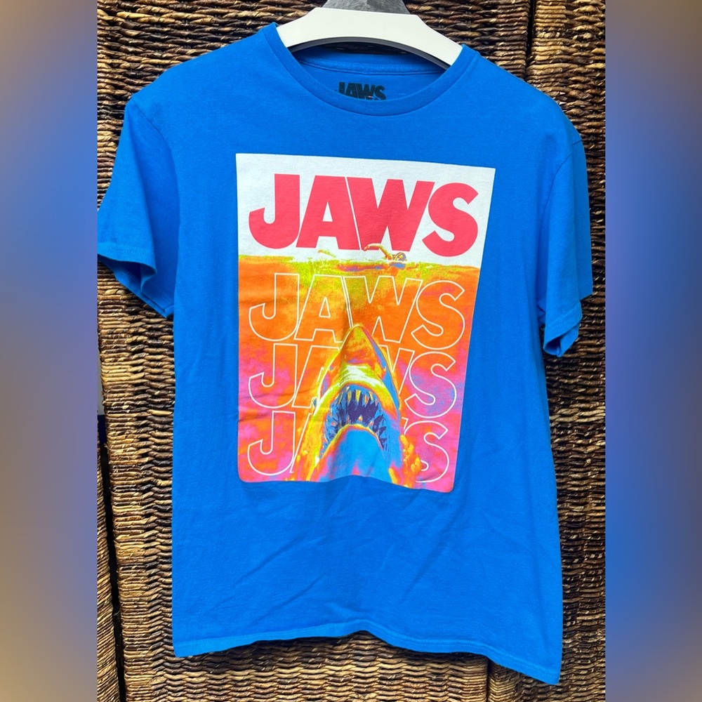 JAWS Graphic T-Shirt,Medium,Blue‎ w/colorful imprint. Perfect - 50th Anniversary